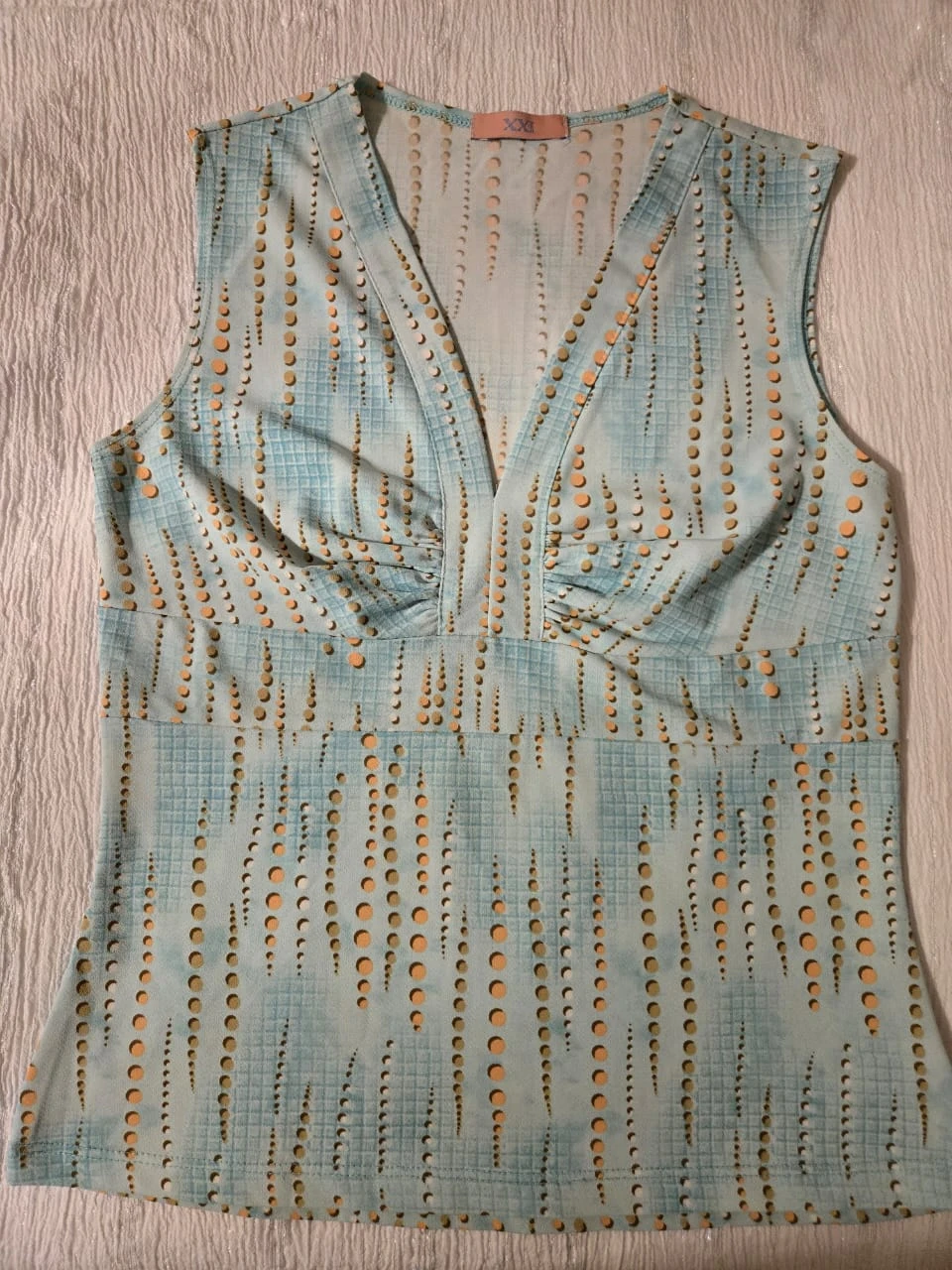 Super cute sleeveless top