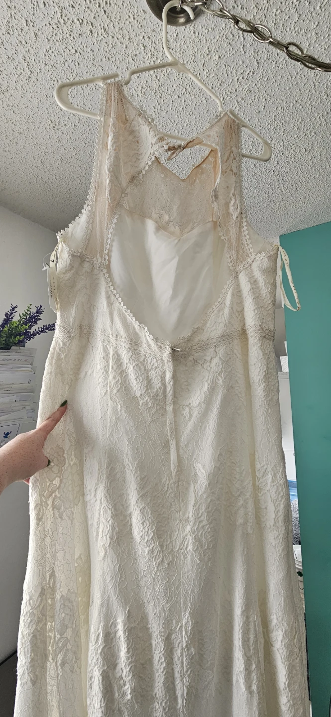 Wedding dress size 20 - photo 2