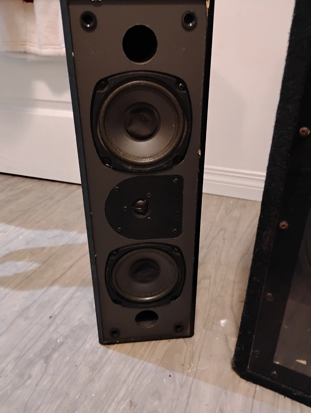 Jensen Speaker and Thump T4006 Amplifier Bundle - photo 2