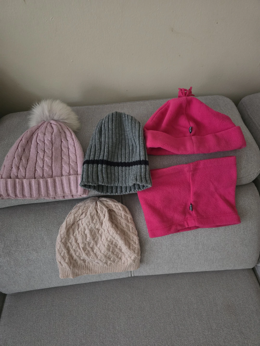 4 Beanies and 1 Neck Warmer Set