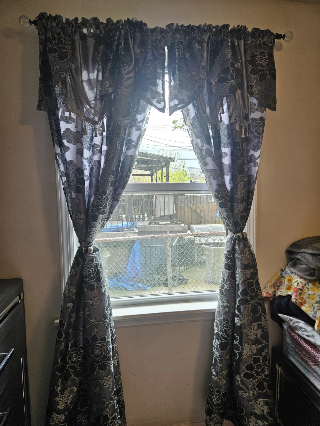 Jacquard Floral Print Window Curtains with Valance new - photo 2