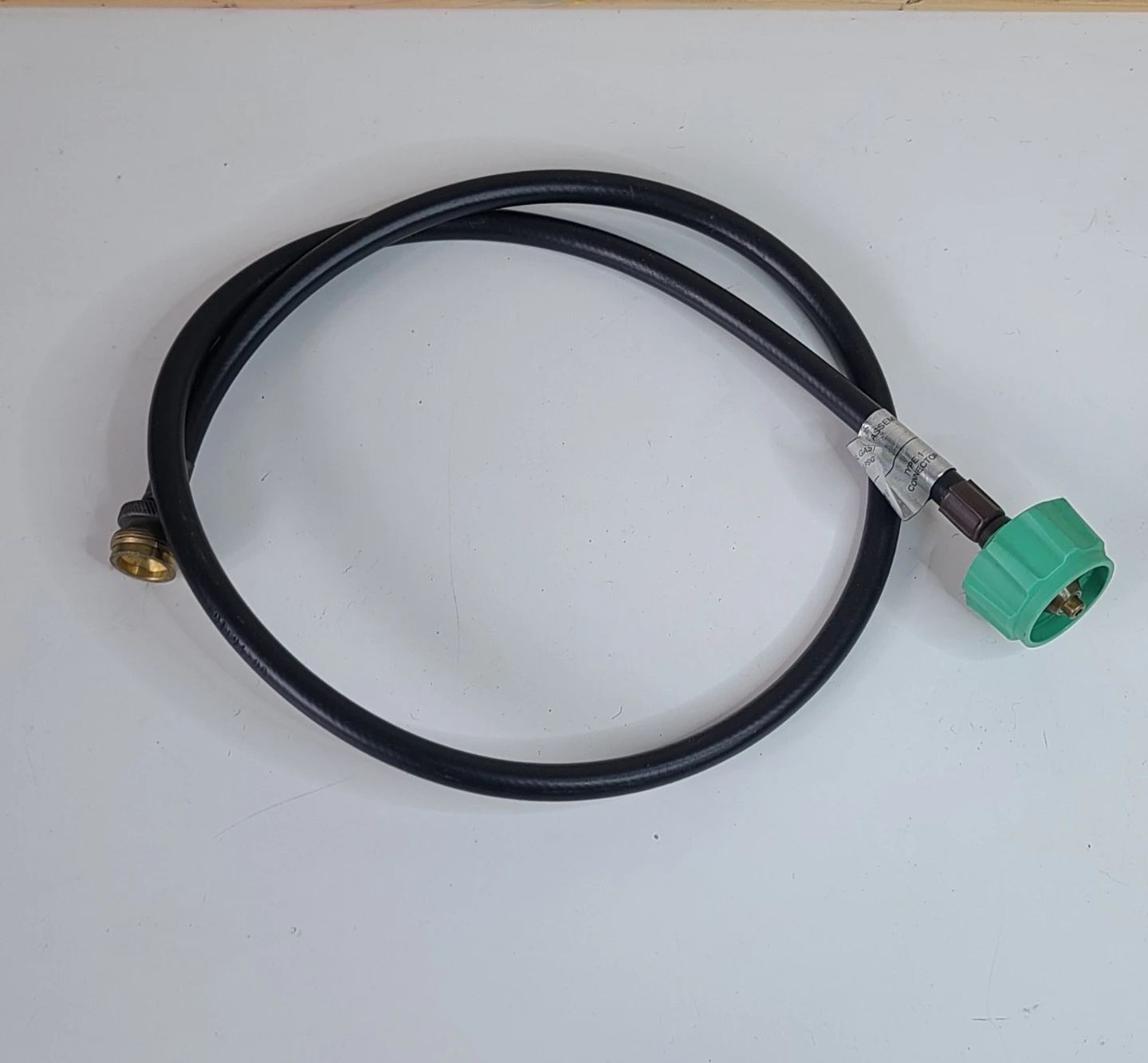 Coleman Stove + 2 Propane Cans & Adapter Hose! - photo 3