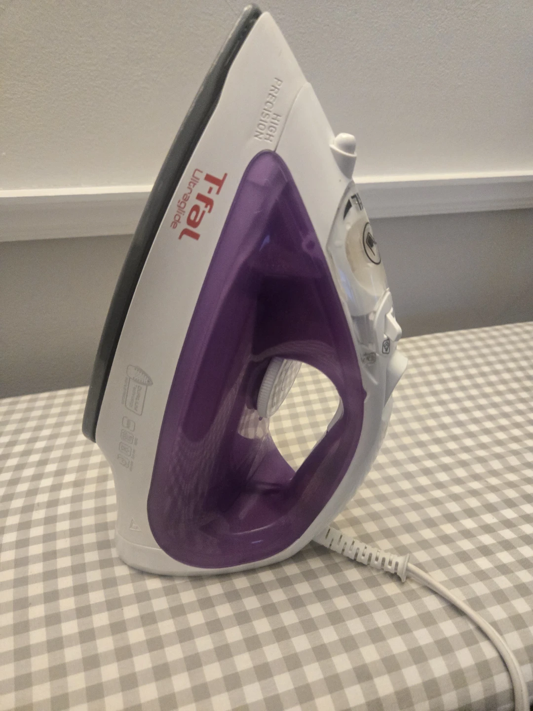 T-fal Ultraglide High Precision Steam Iron 🌱 - photo 3