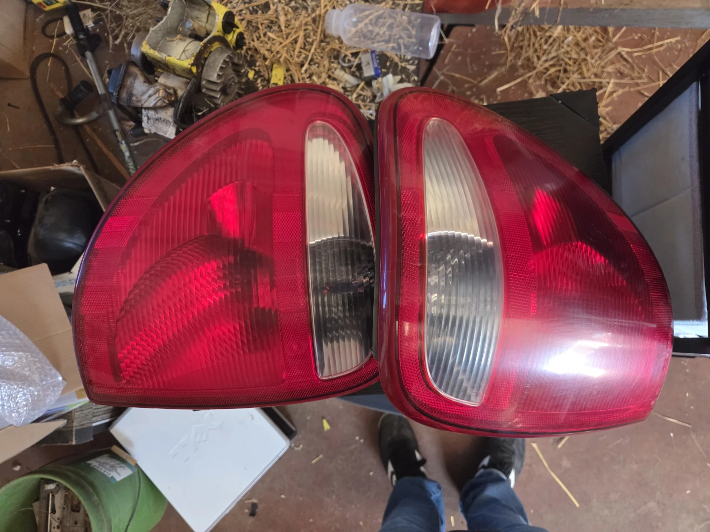 Set of 2 Used Headlights and Tail Lights - photo 2