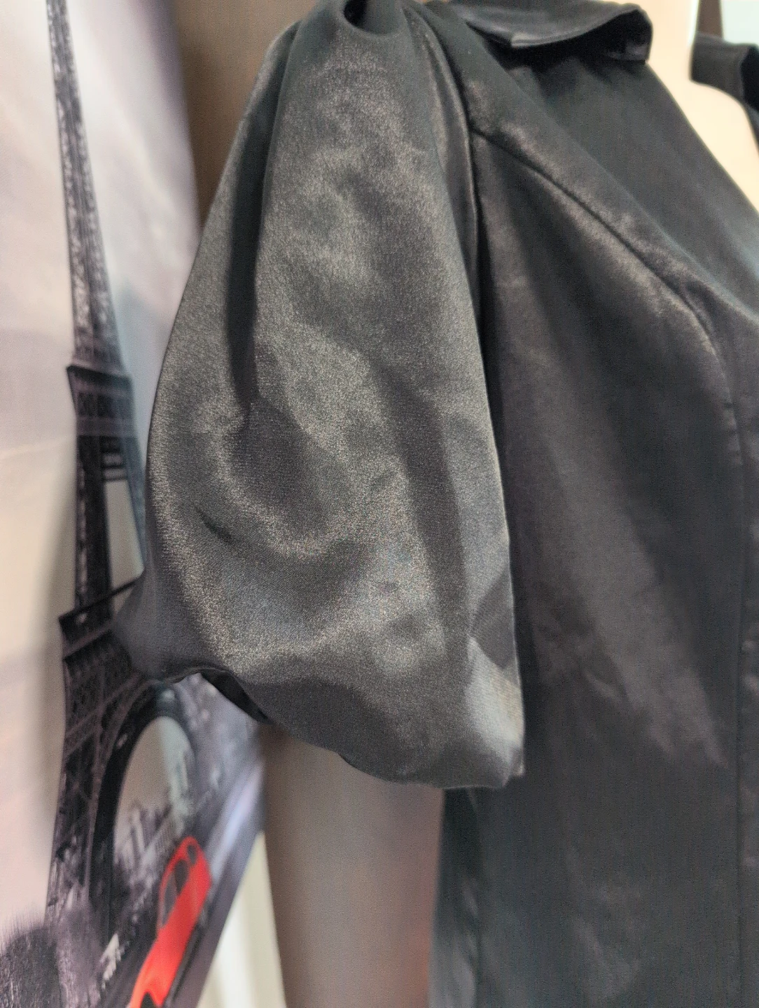 Black satin button-up blouse with puff sleeves - photo 3