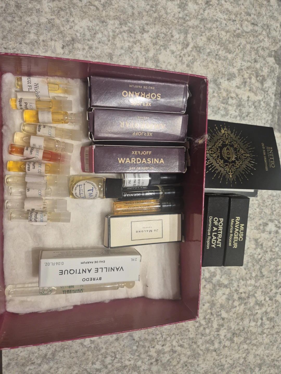 Assorted Perfume Samples & Miniatures Set - photo 2