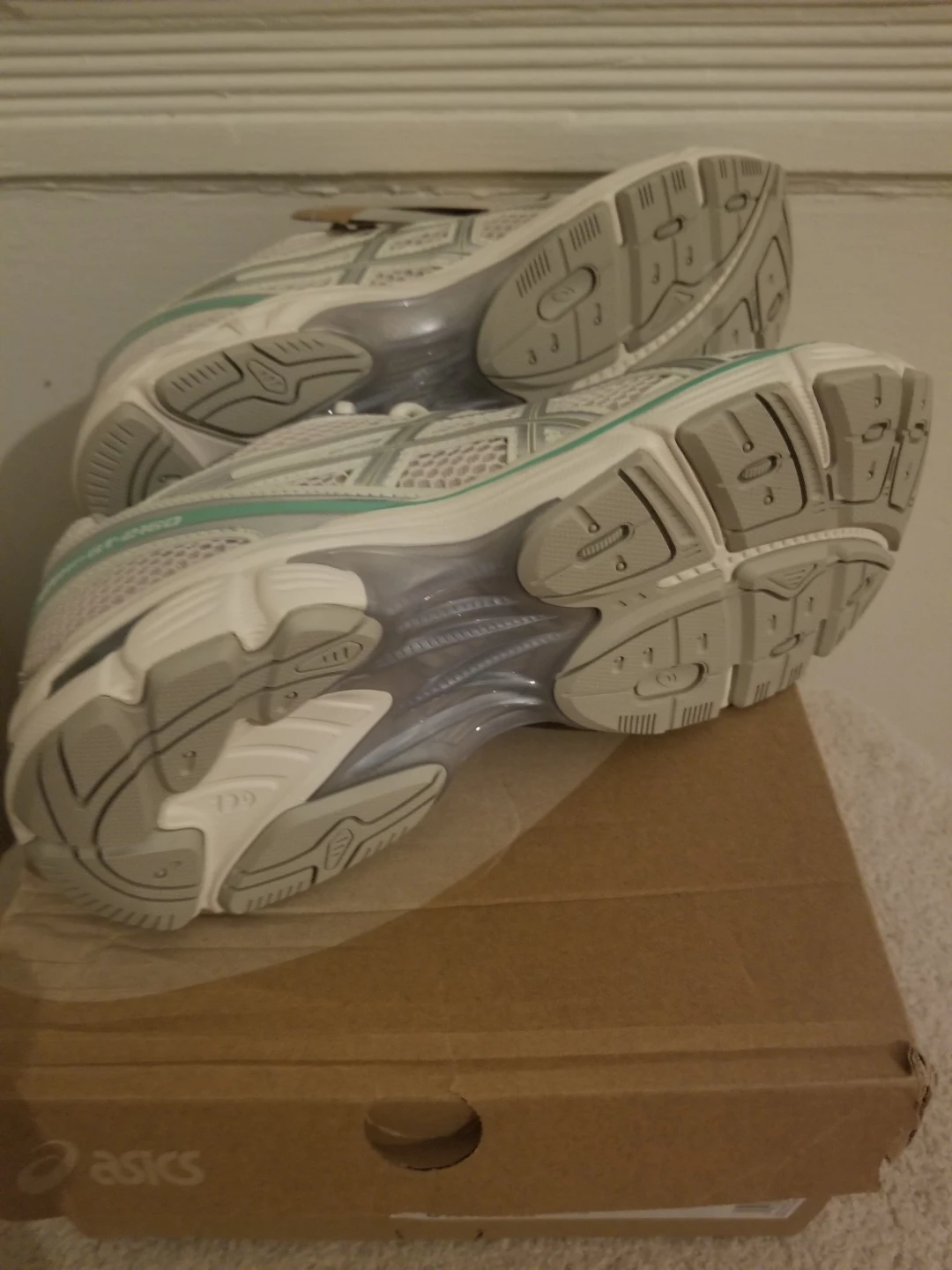 Beautiful Asics men 7/women 8,5 - photo 5