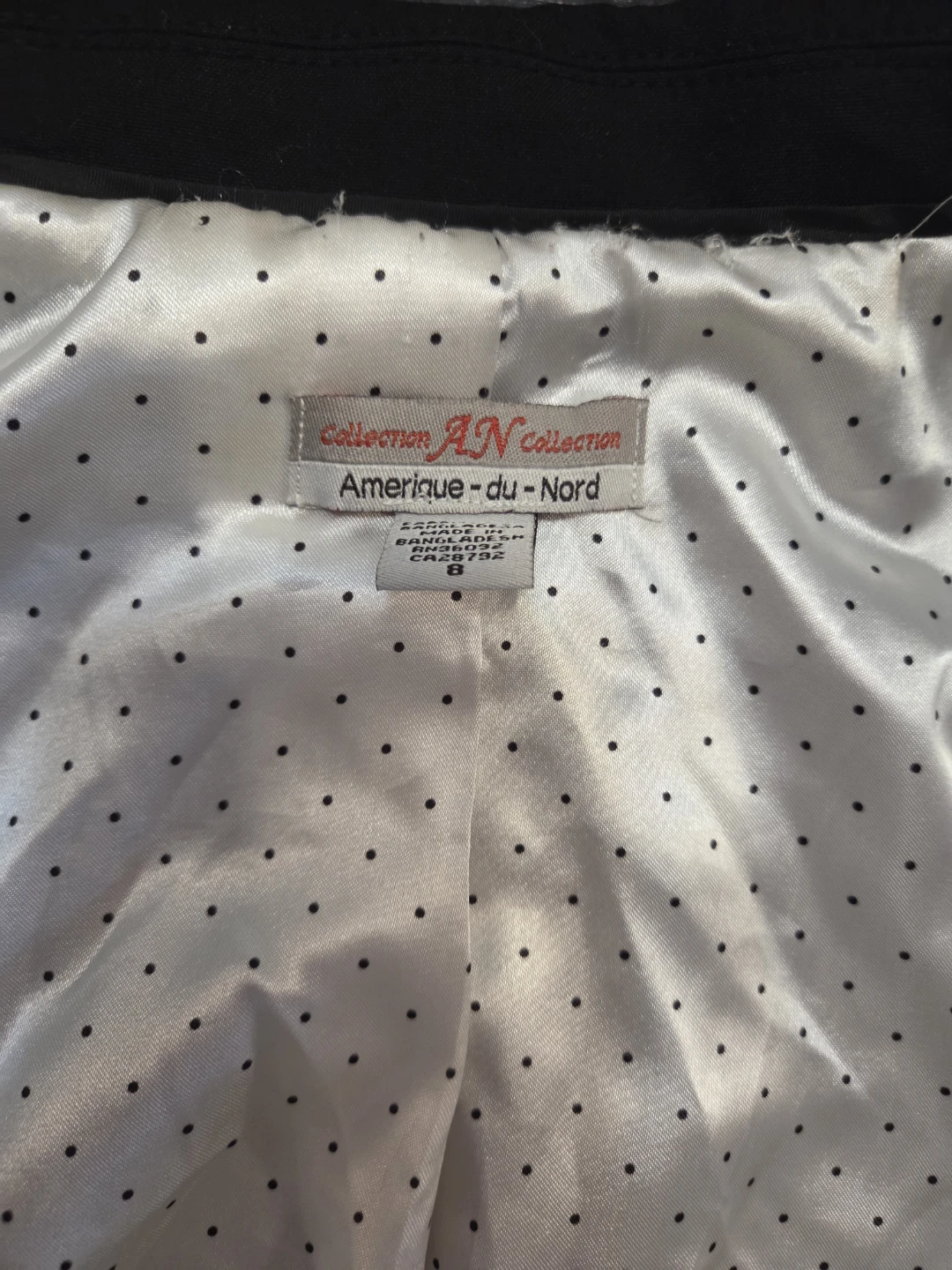 Collection AN Collection Amerique du Nord Black Blazer - Size 8 - photo 3