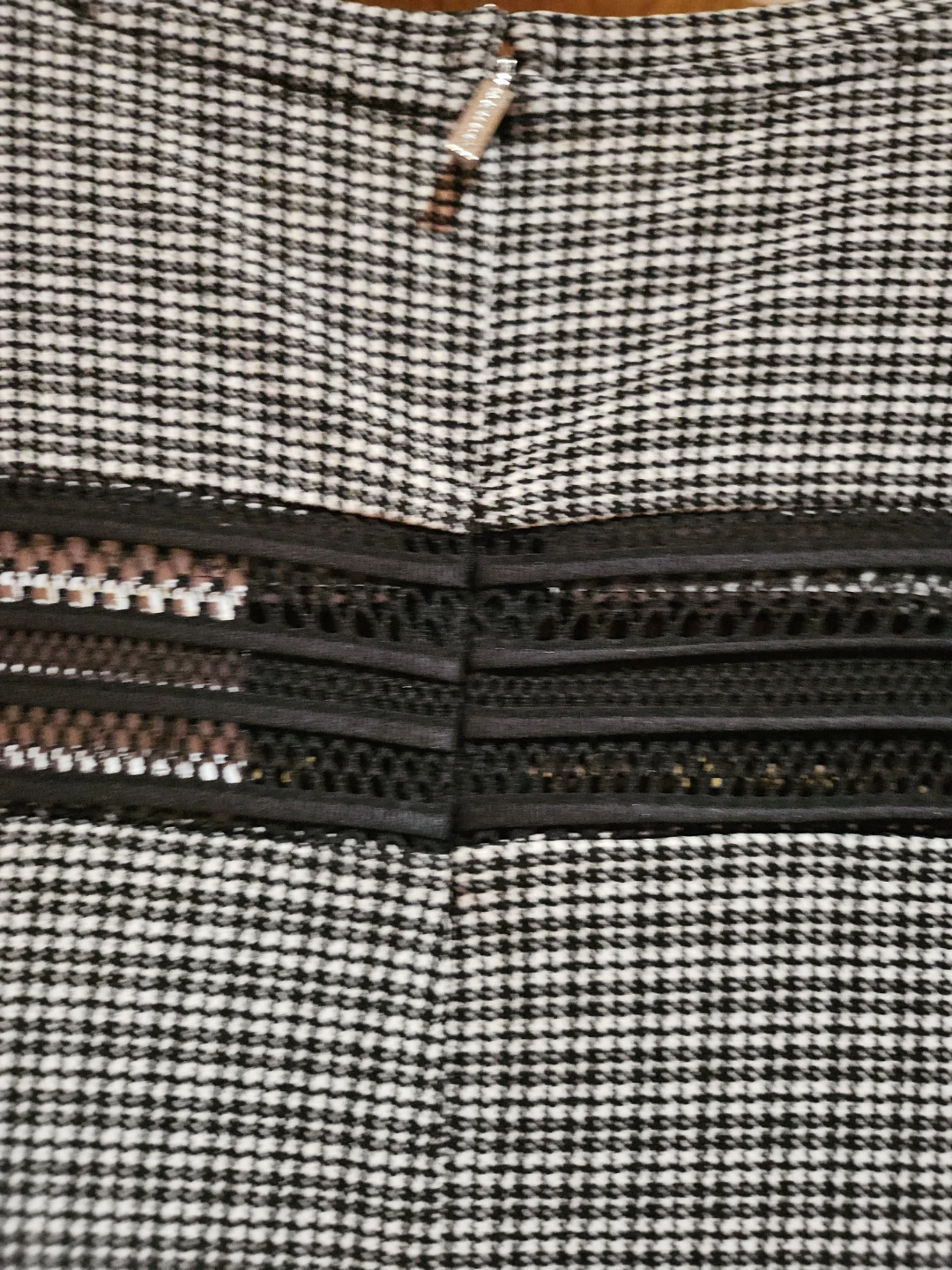 Michael Kors Houndstooth Dress with Black Lace Accents - P/M - photo 2