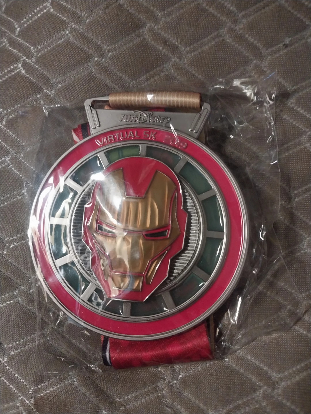 RunDisney Virtual 5K Marvel 80 Years Medals 2019 - photo 2