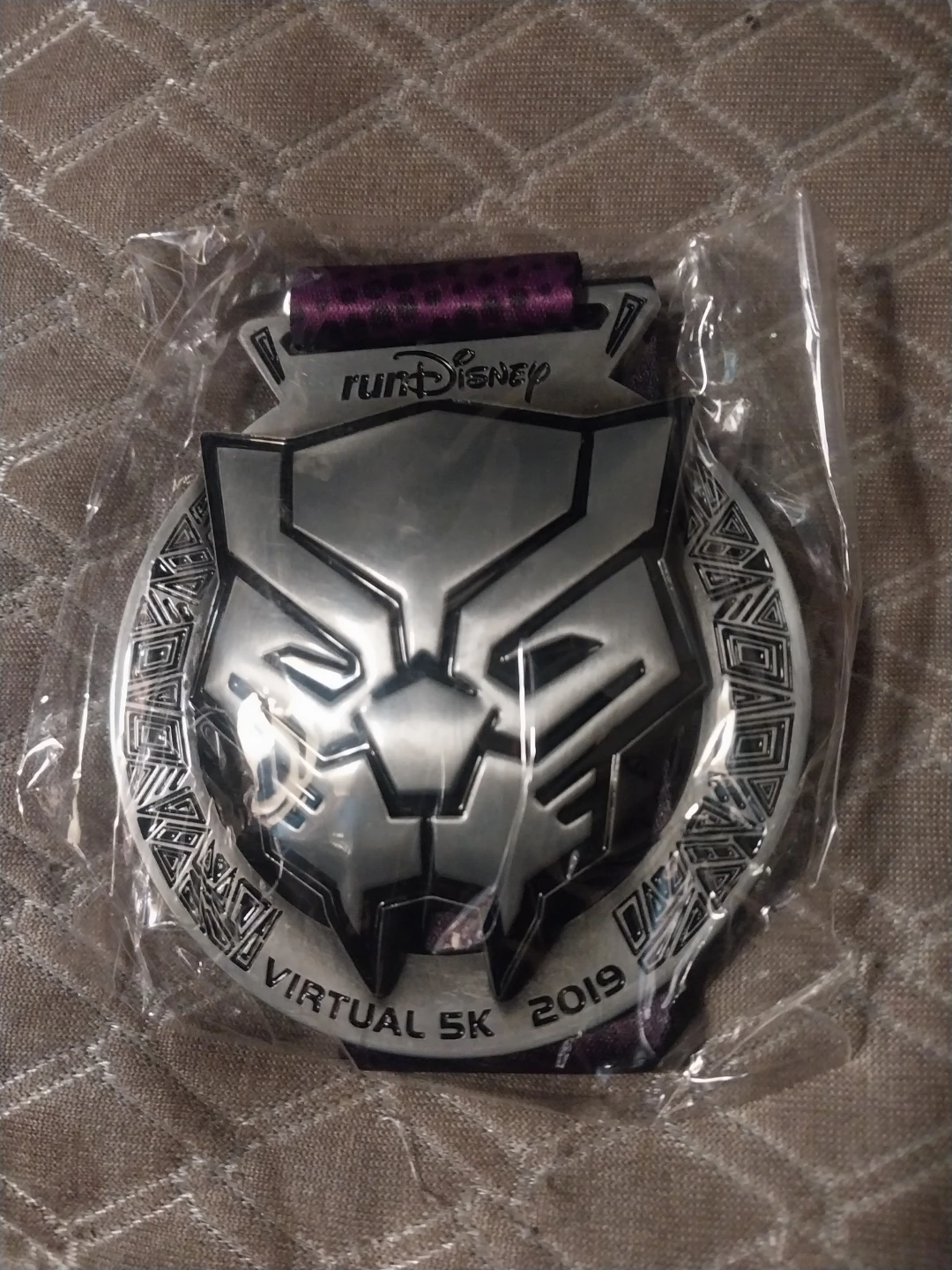 RunDisney Virtual 5K Marvel 80 Years Medals 2019 - photo 3