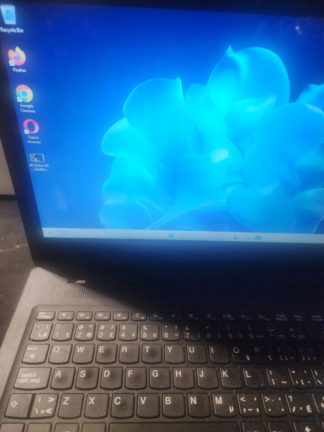 Lenovo IdeaPad 110 Laptop - Intel Celeron N3060
