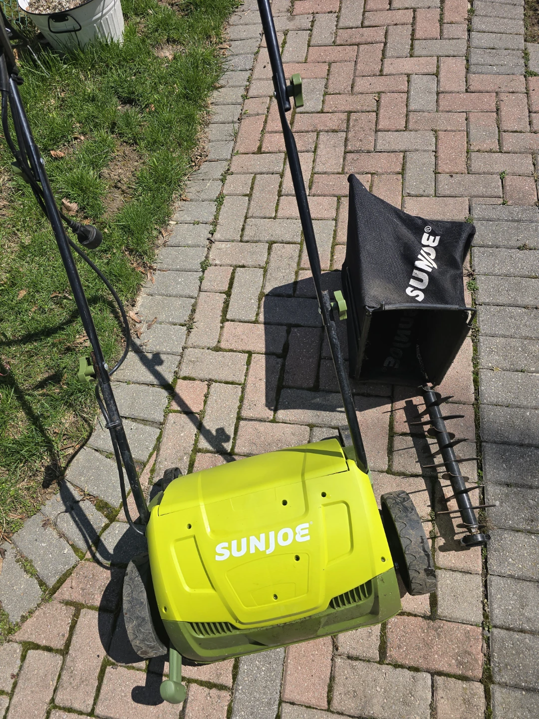 Sun Joe Electric Dethatcher/Scarifier - photo 3