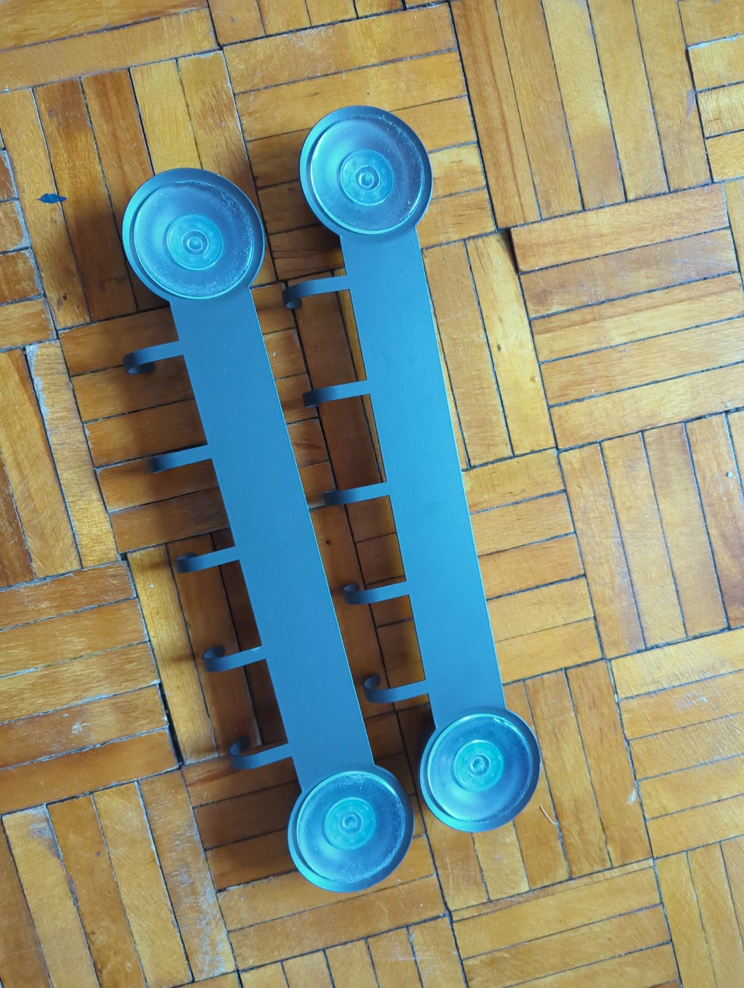 Set of 2 Metal Suction Cup Hooks - photo 2