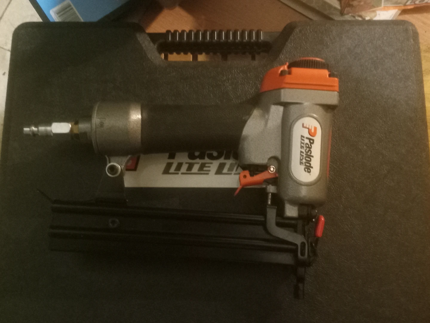 Paslode LITE LITE Pneumatic Nailer