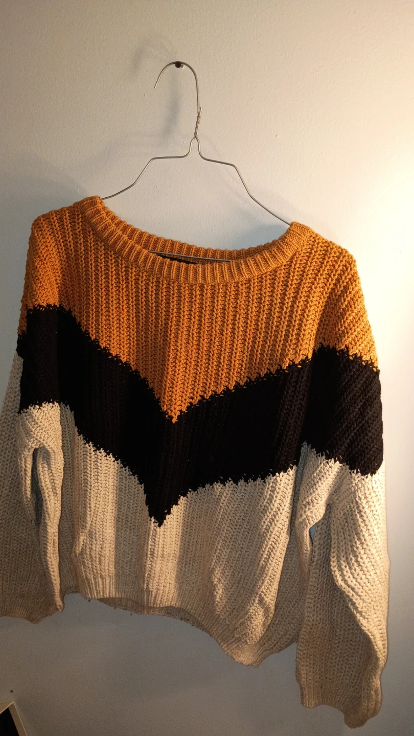 Lulus Colorblock Sweater Size M - photo 2