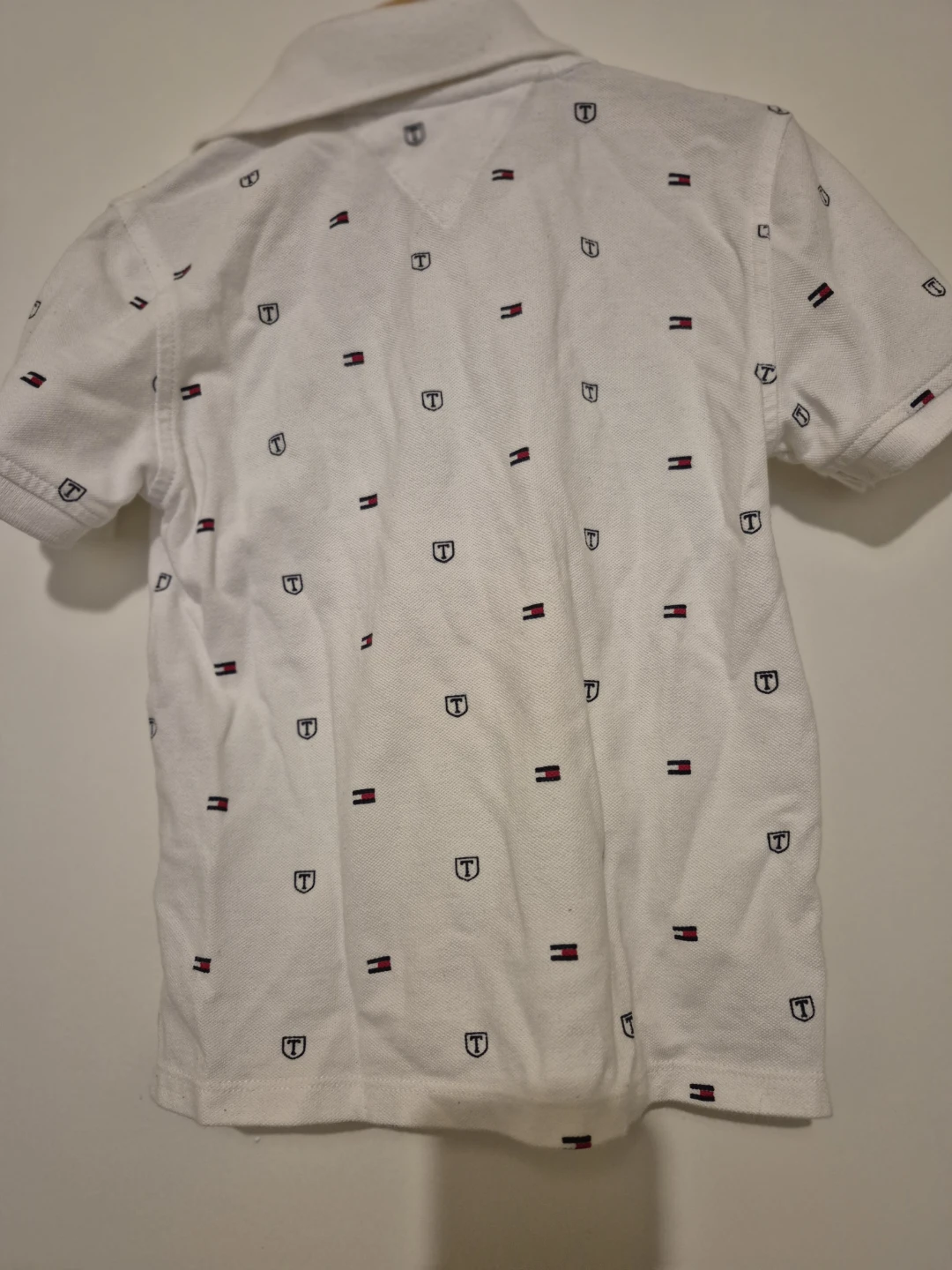Tommy Hilfiger Boys Polo Shirt Size S/P (6-7) - photo 2