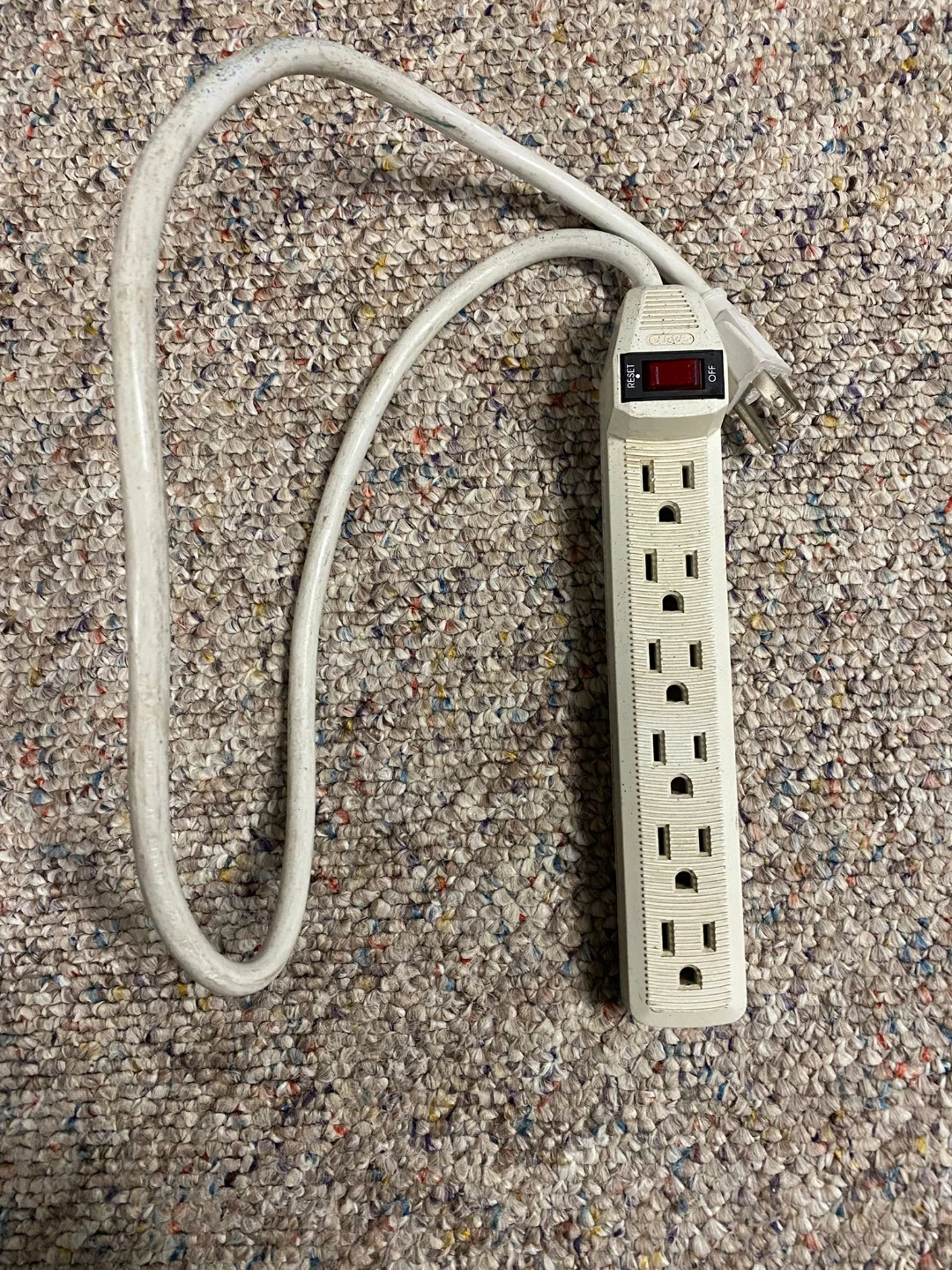 6-Outlet Surge Protector Power Strip
