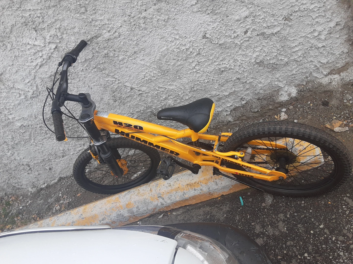 Yellow Hummer H20 7-Speed Kids Bike Easter Giveaway - photo 2