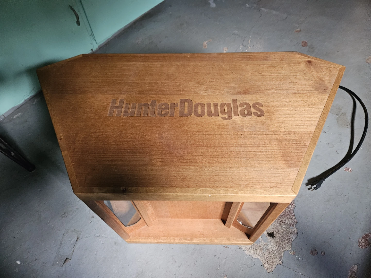 Hunter Douglas Wooden Lamp Fixture with Reflector - photo 3