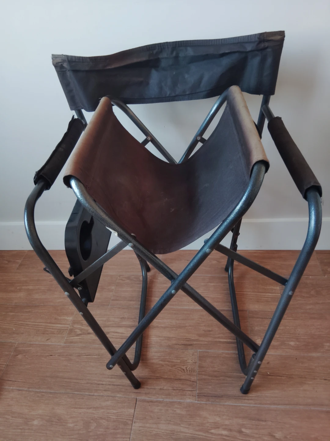 Ozark Trail Folding Camp Chair with Side Tray - photo 2