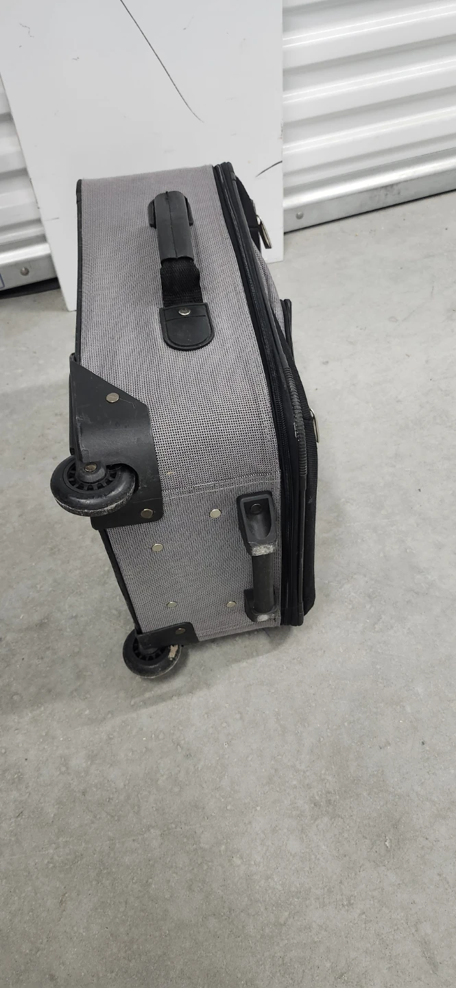 19"  , 2 wheels Carry on luggage - photo 3