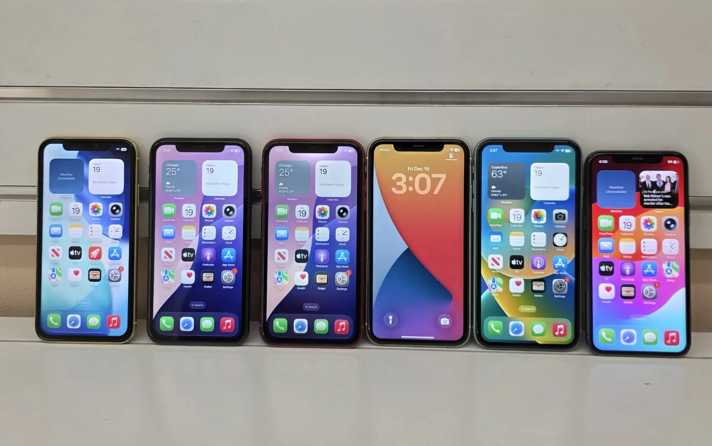 Iphone 11 For Sale Factory Unlocked  $180 each - photo 2