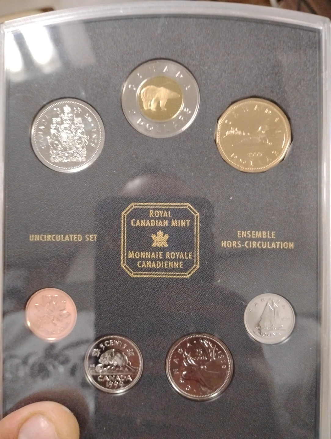 Royal Canadian Mint 1999 Tiny Treasures Uncirculated Coin Set - photo 2