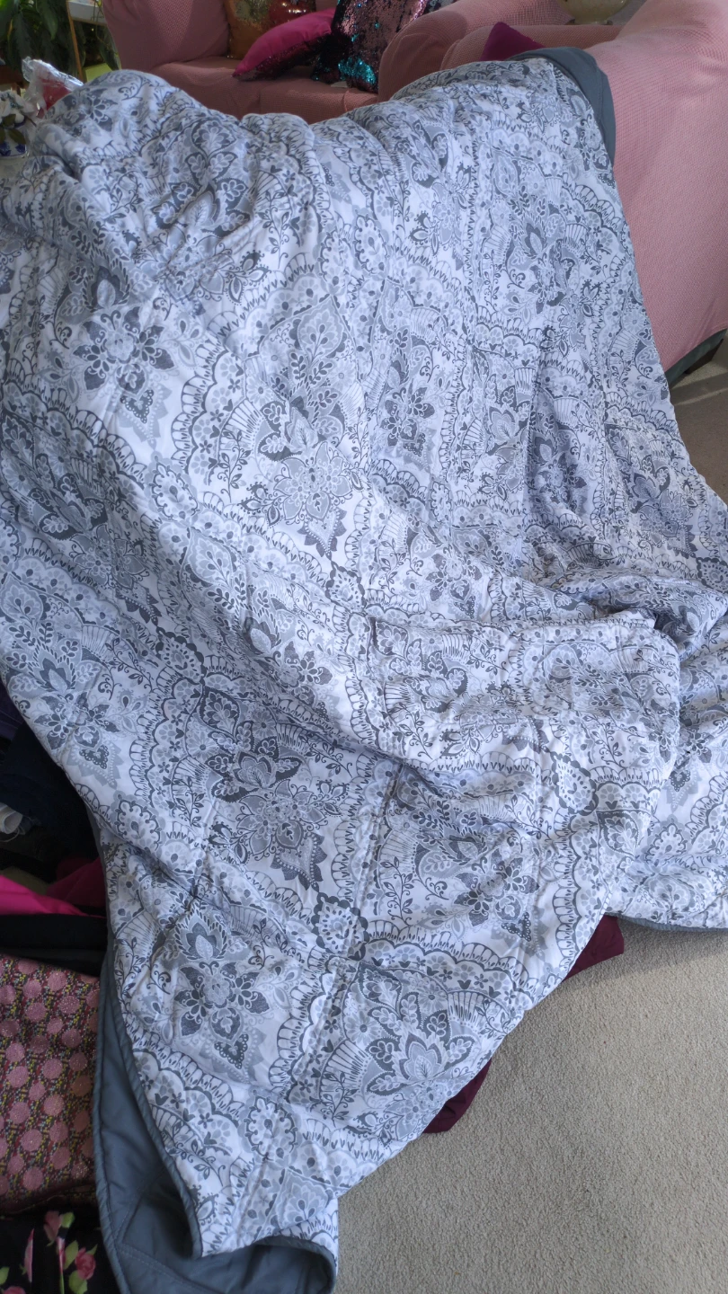 Gray and White Paisley Quilted Blanket