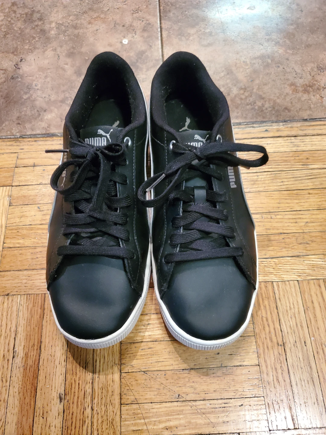 Men's/ Boys  Puma Shoes Size 10