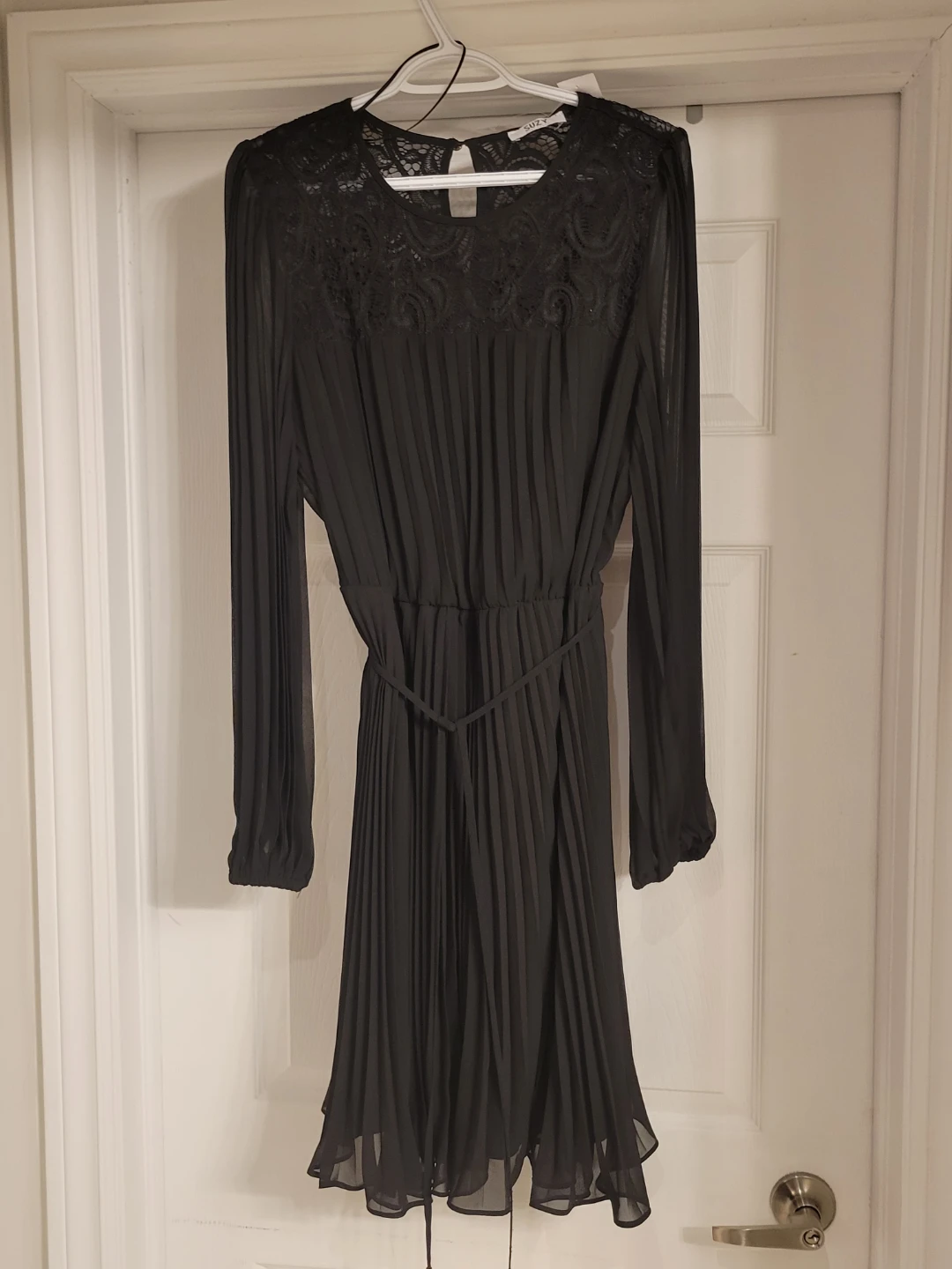 Suzy Sheir elegance
