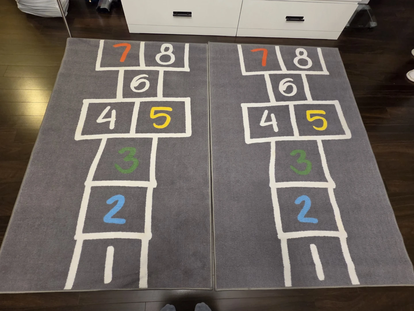 Grey Hopscotch Play Mat Rug with Numbers 1-8