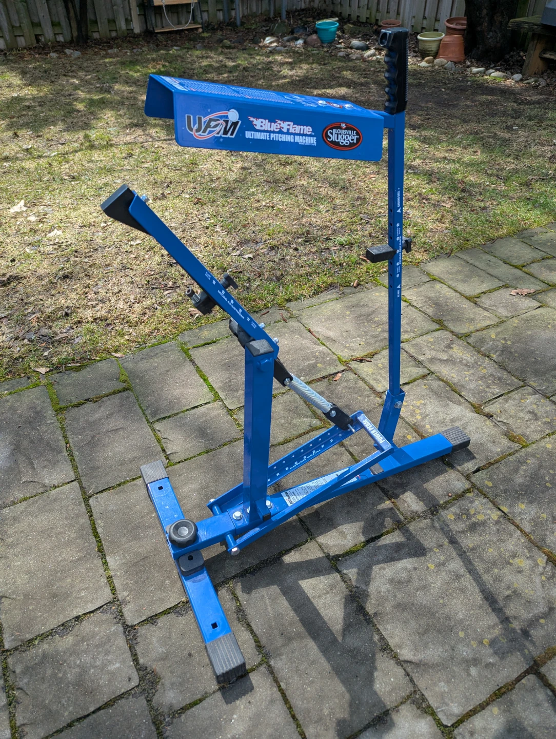 Louisville Slugger Blue Flame Ultimate Pitching Machine