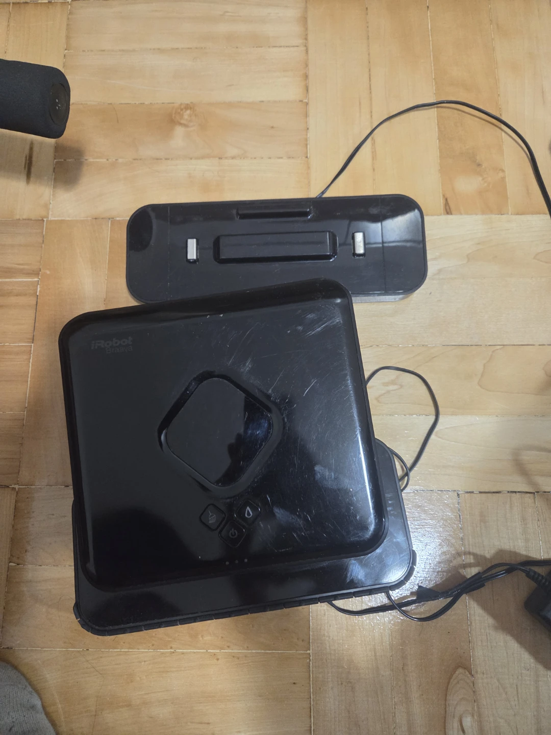 iRobot Braava Jet M6 Robot Mop - Black