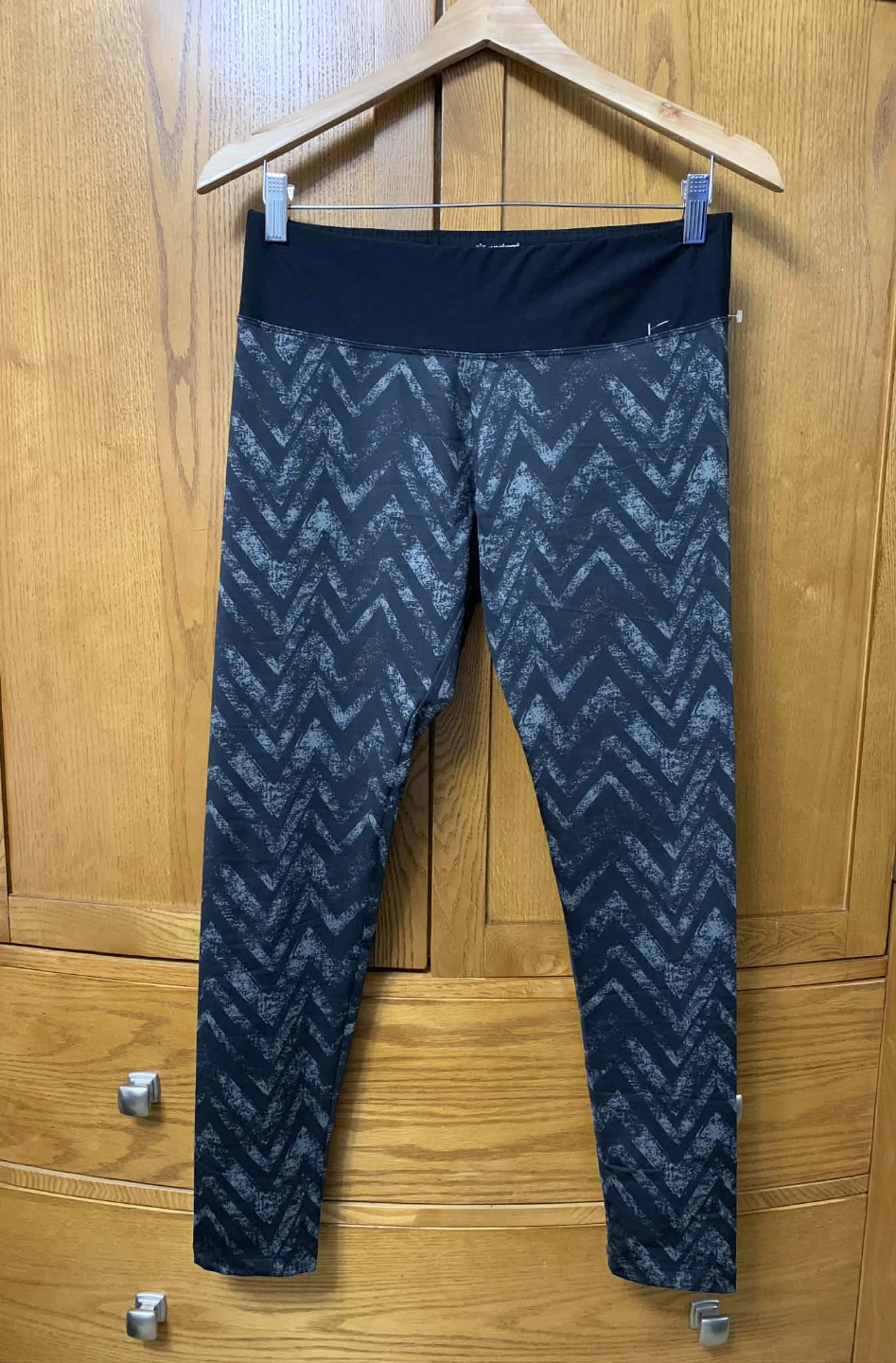 Weekend by Marika Leggings Size L