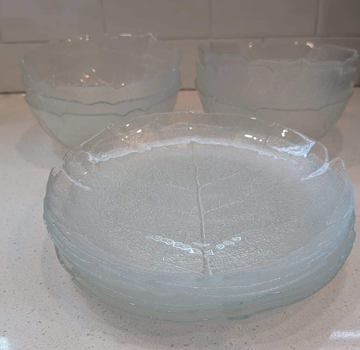 Set of 6 Arcoroc Aspen Leaf dinner plates & Bowls