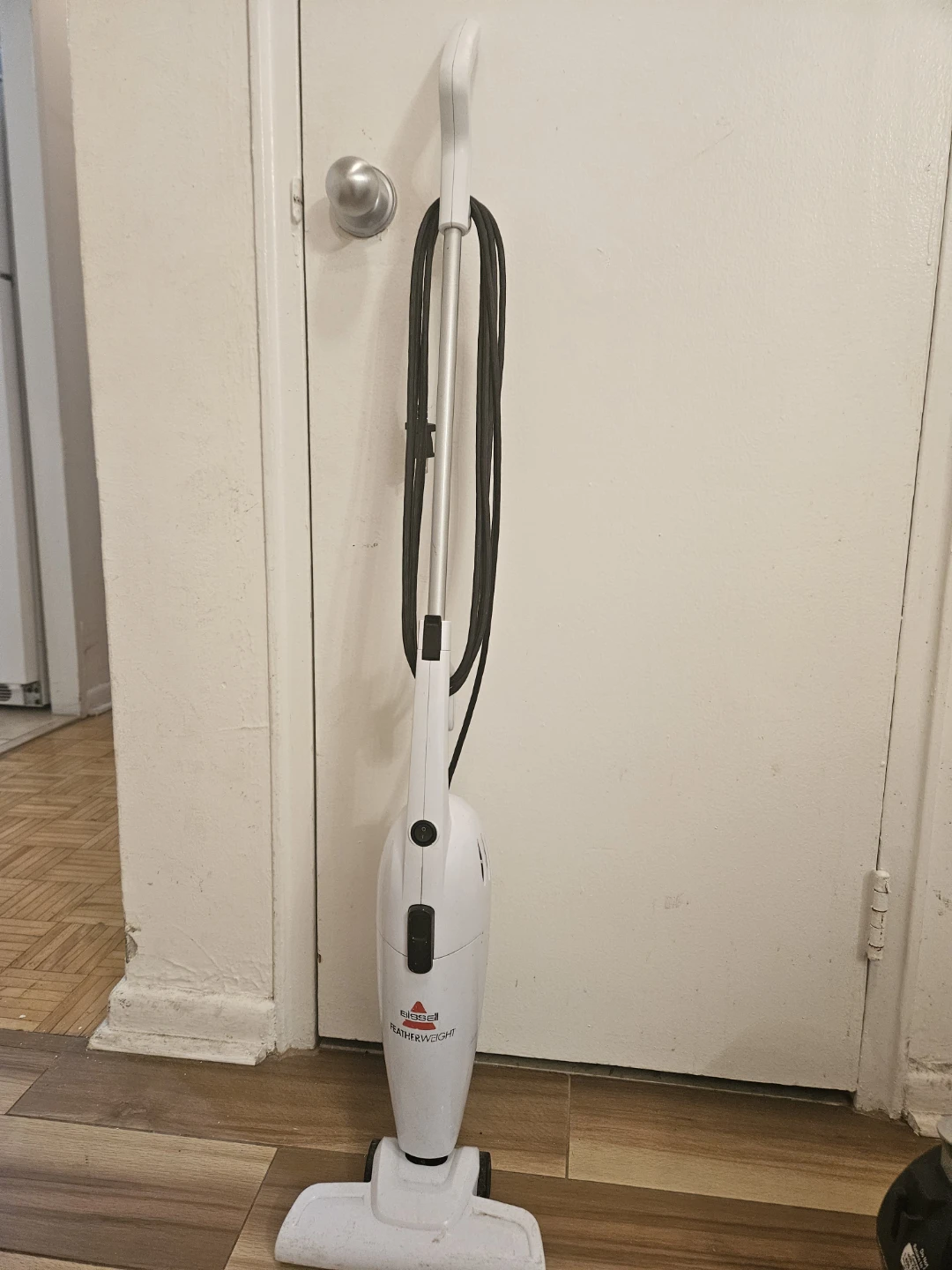 Bissell Featherweight Stick Vacuum - photo 2