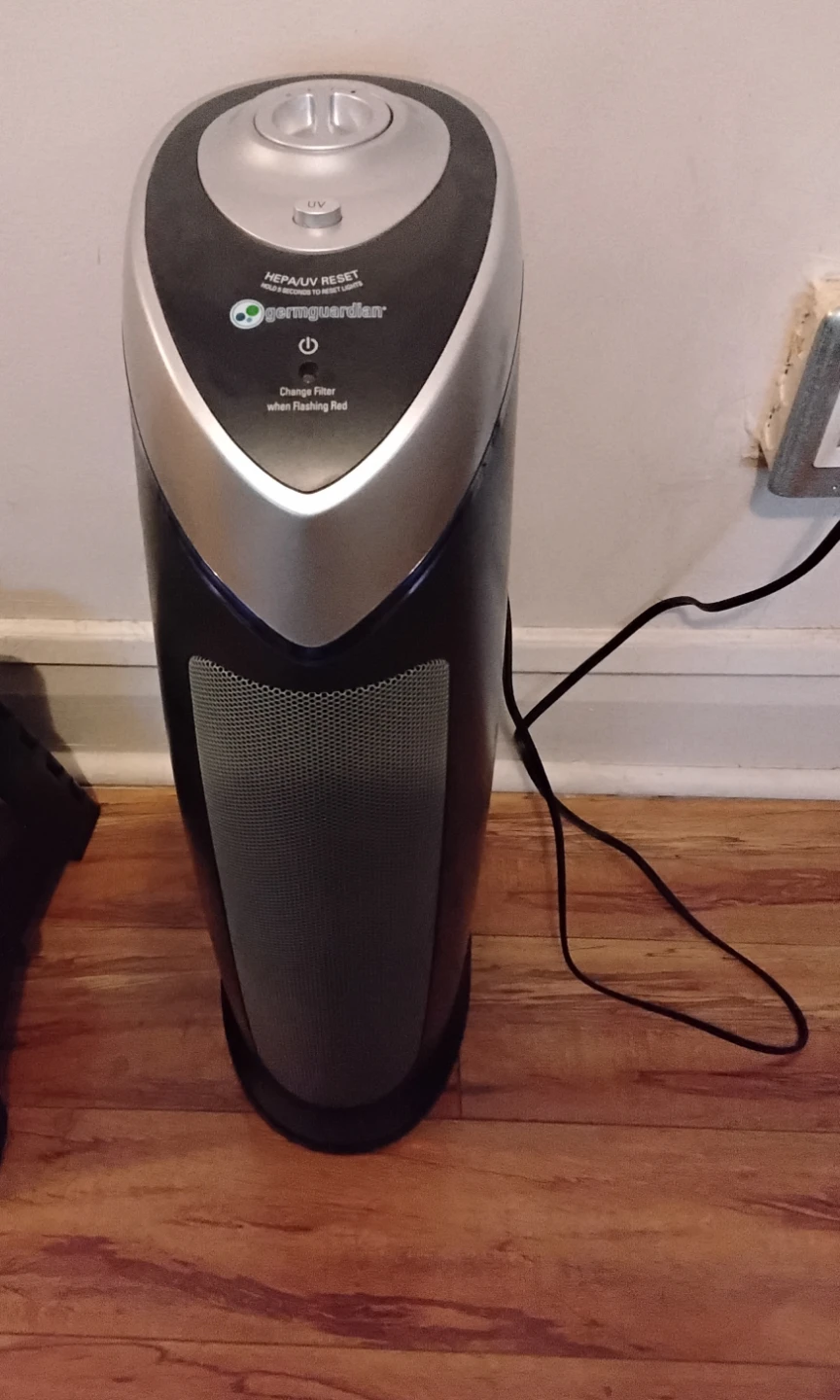 GermGuardian HEPA Air Purifier with UV-C Light - photo 3
