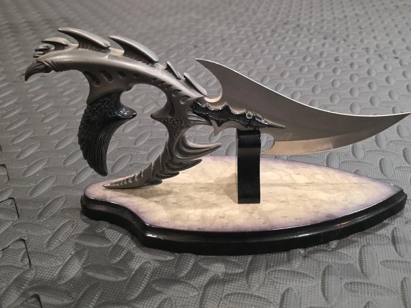 Fantasy Dragon Dagger Display Knife