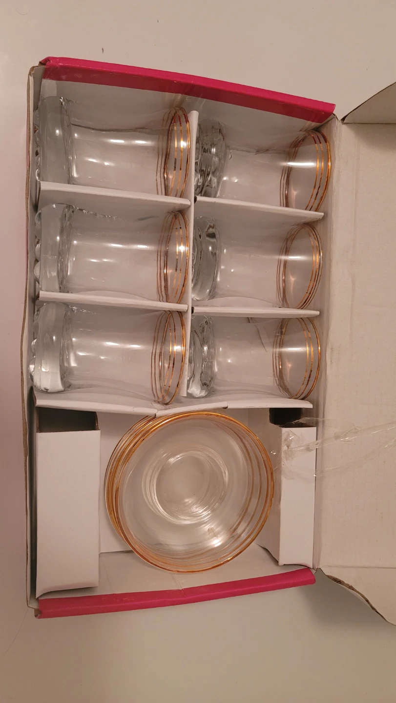 6 Piece Glassware Cup and Saucer Set