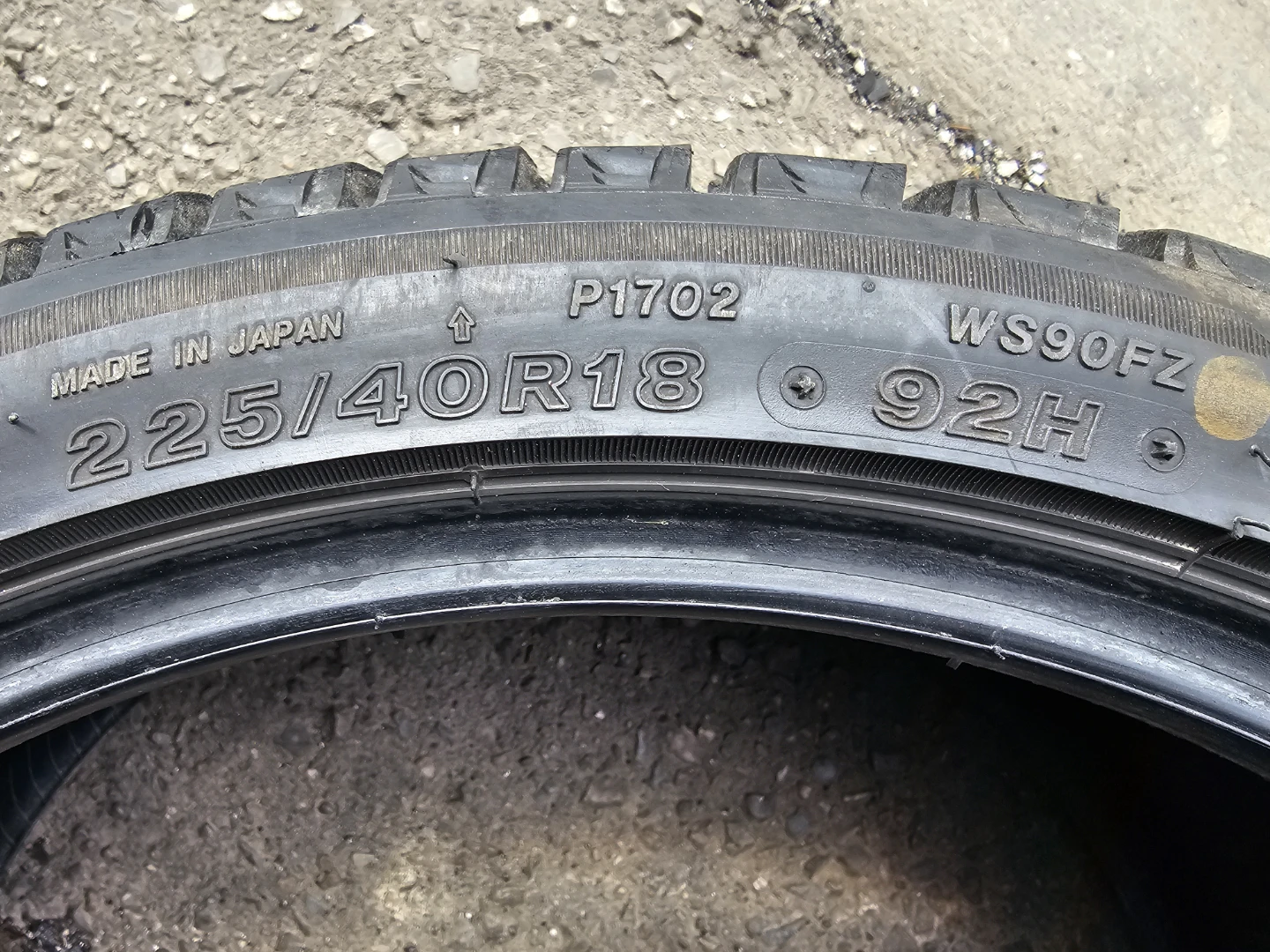 225/40 R18 BRIDGESTONE BLIZZAK WINTER TIRES - photo 3