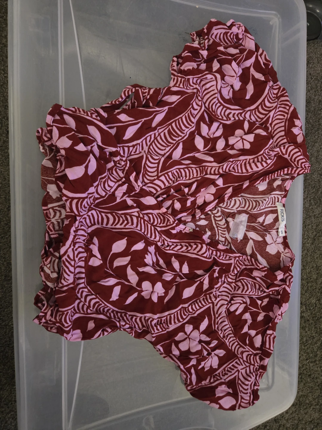 Bundle of women's tops