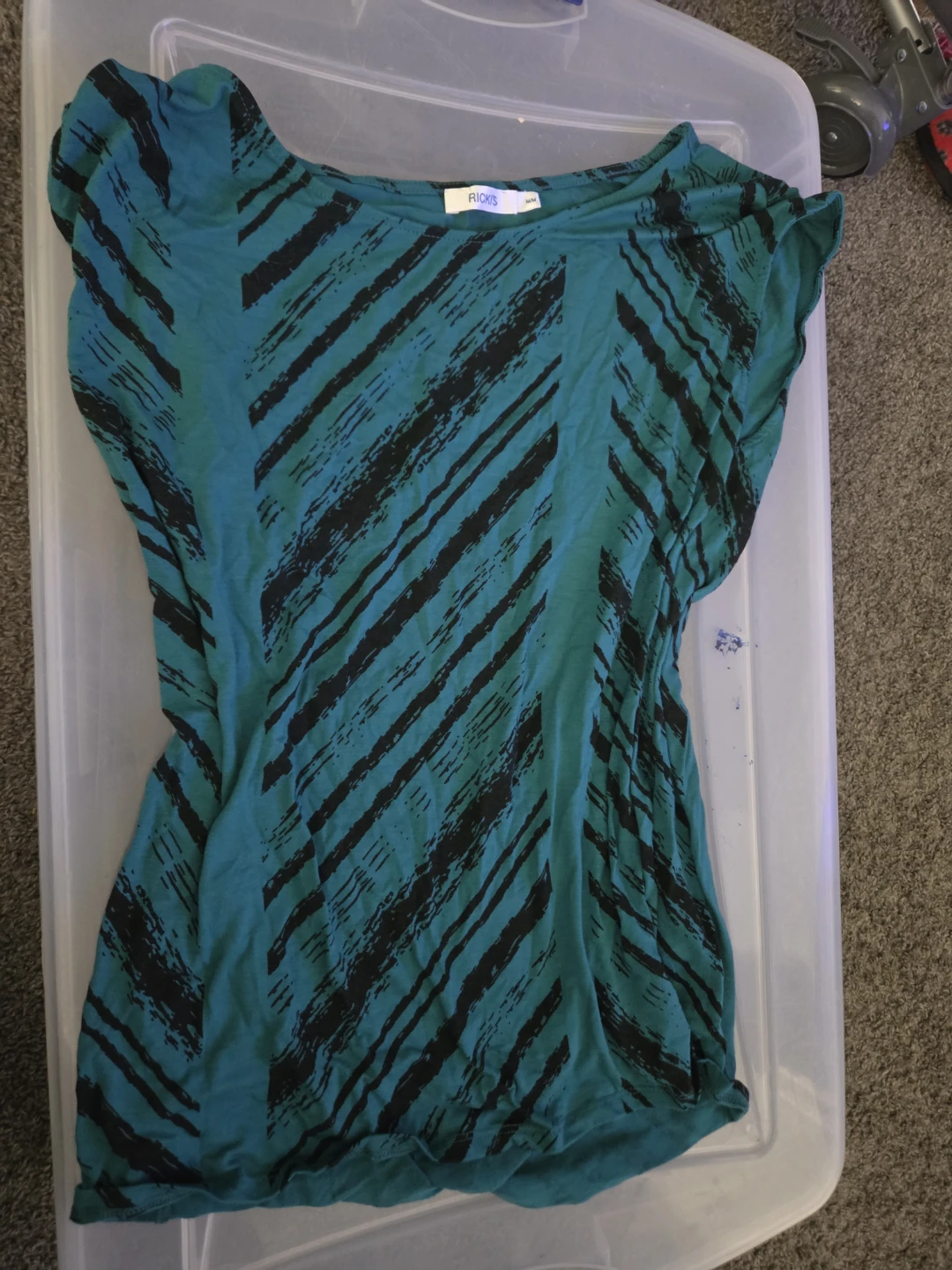 Bundle of women's tops - photo 4