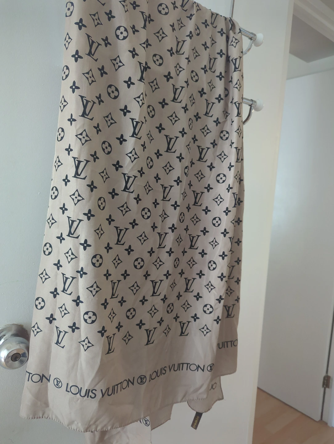 Louis Vuitton Paris Scarf