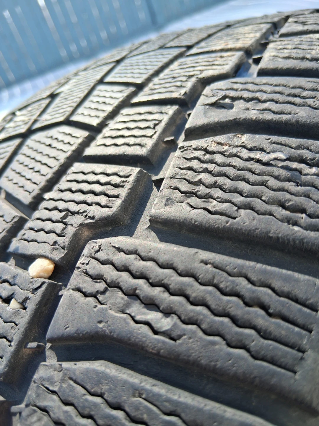 Cooper Discoverer Trail-Wormer Tire 265/65R18 - photo 3