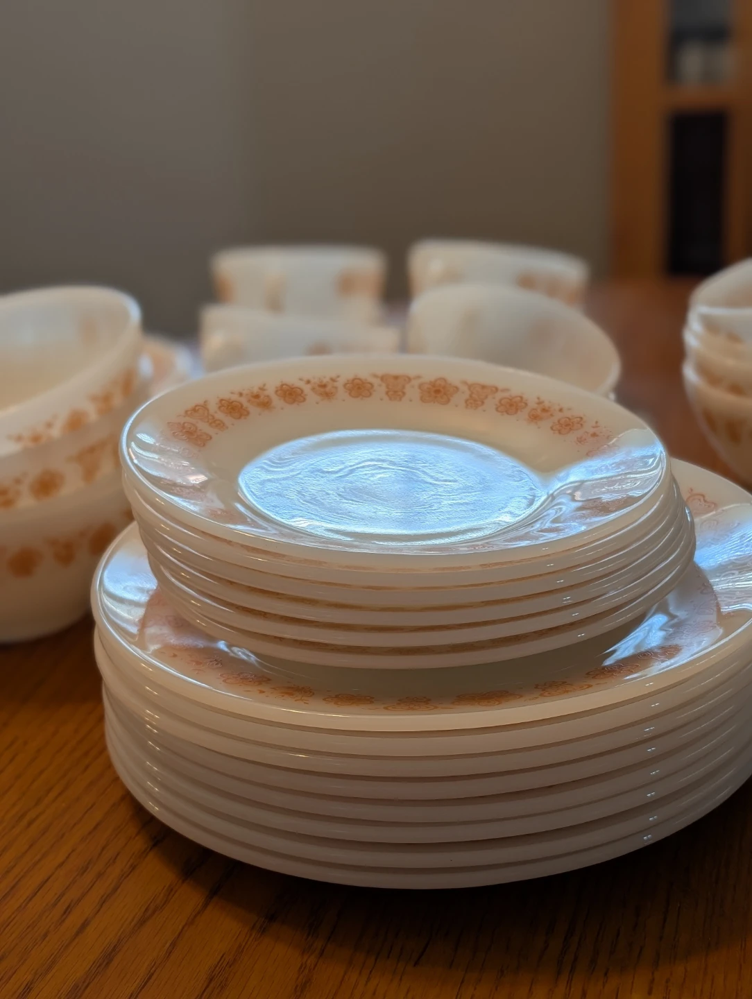 Vintage Termo Rey Milk Glass Peach Luster Floral Set