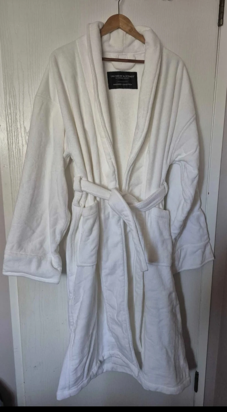 White Gilchrist & Soames Plush Bathrobe