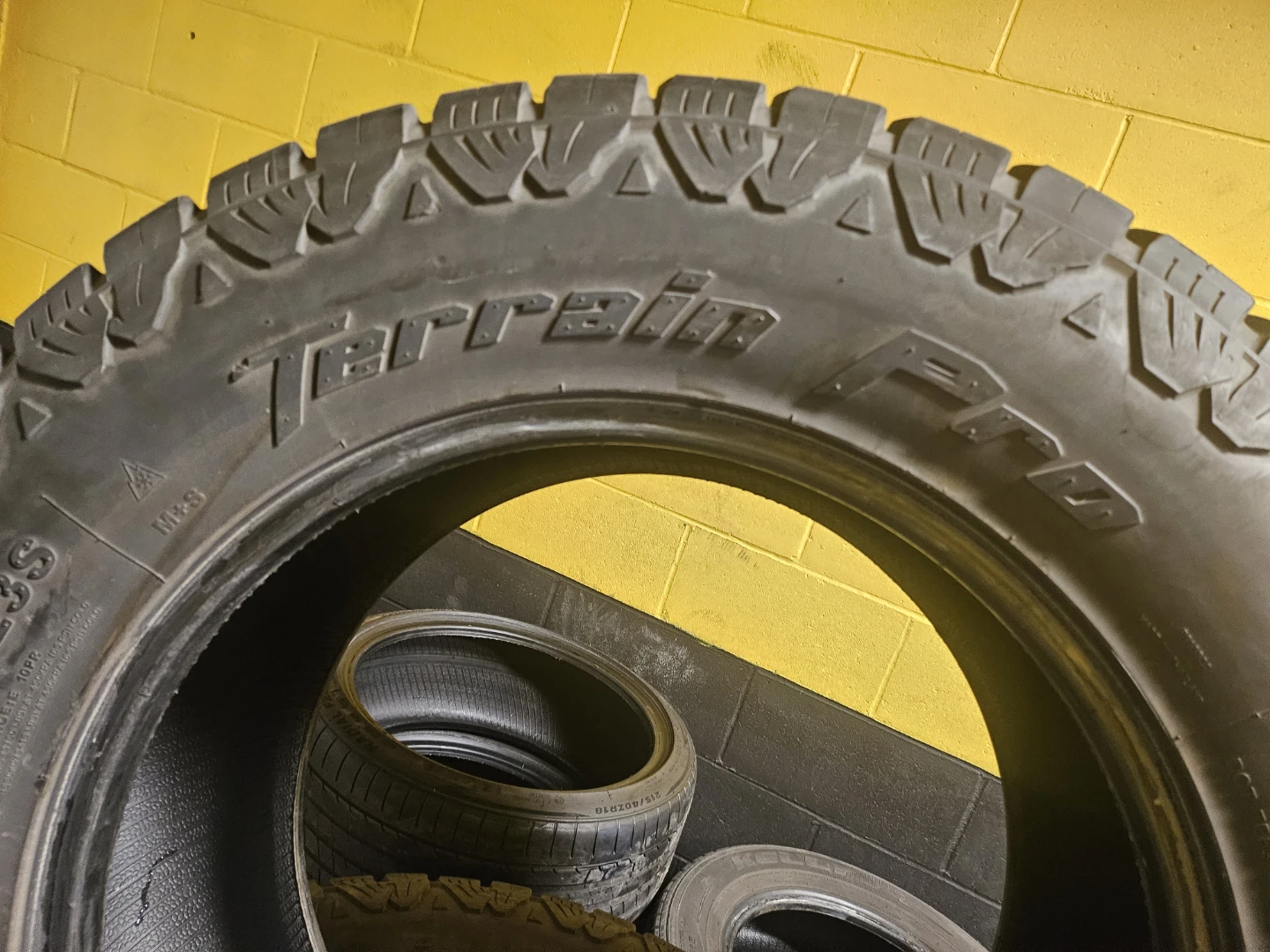 BFGoodrich All-Terrain T/A KO2 LT325/60R20 Tire - photo 3