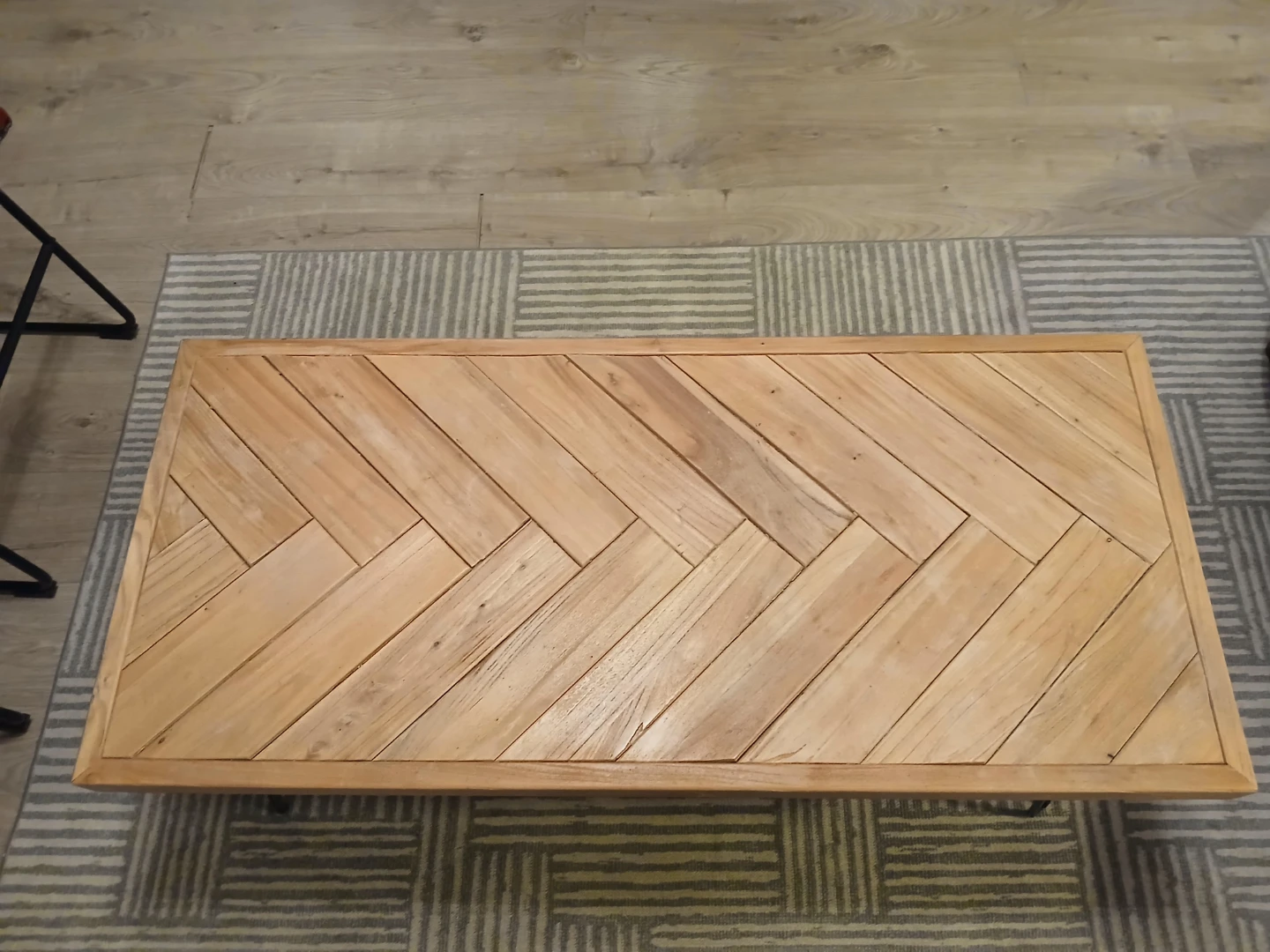 Wooden Coffee Table with Herringbone Pattern - photo 5