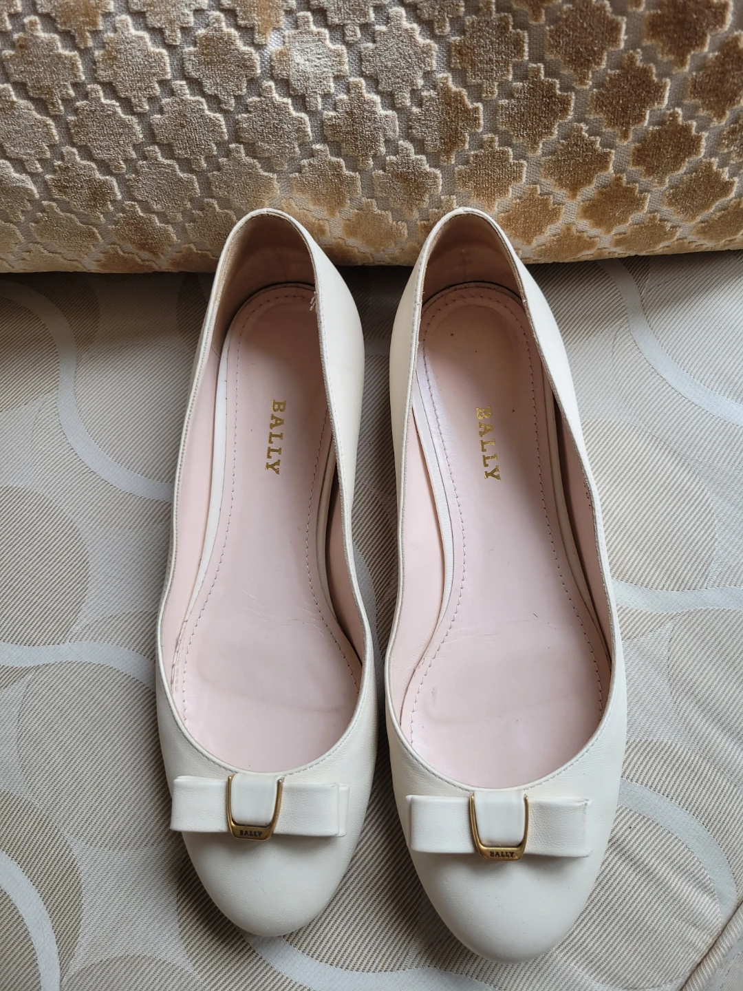 Bally Switzerland Women's White Ballet Flats w Bow - photo 2